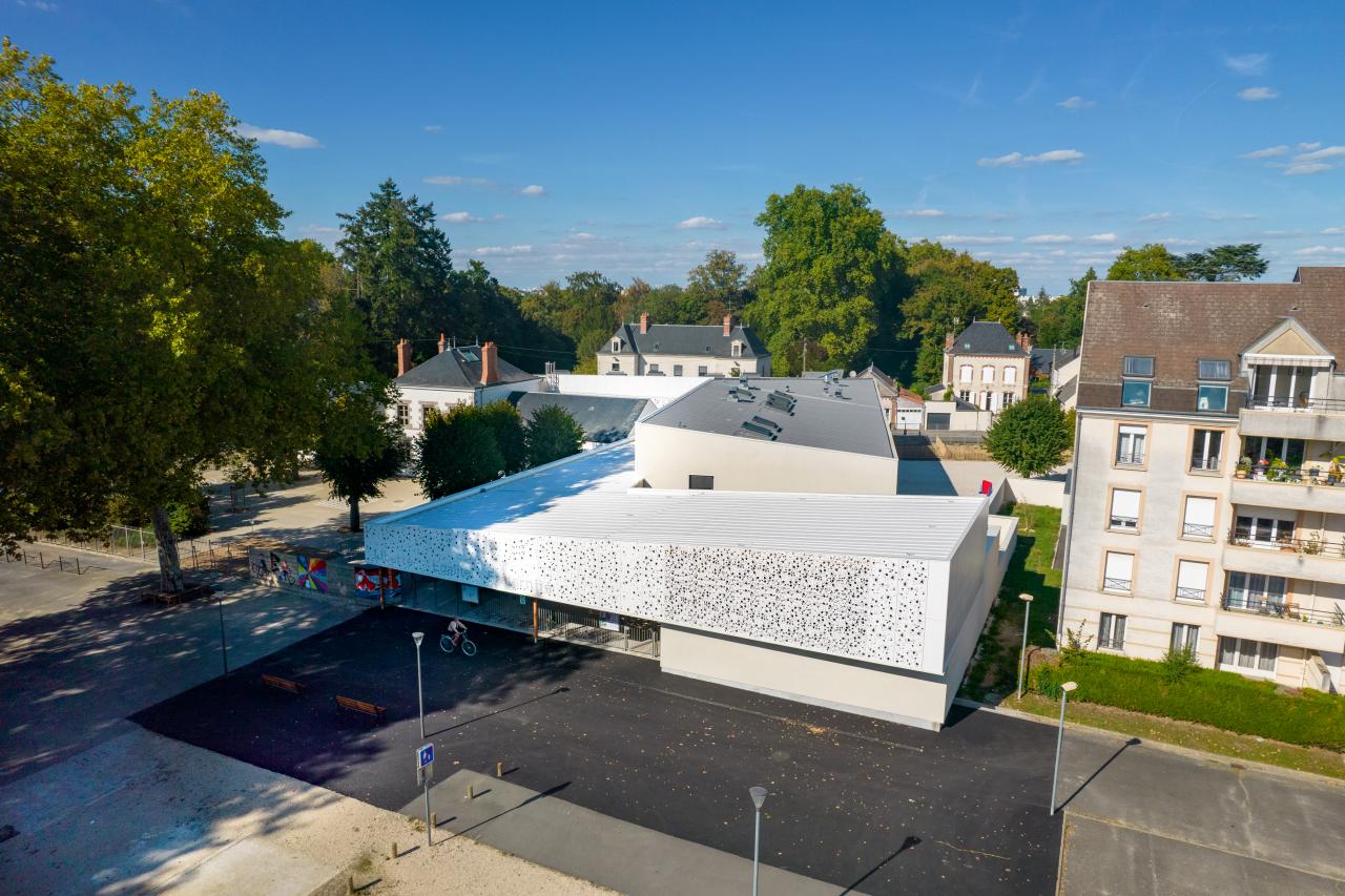 Ecole élémentaire du Poutyl, Olivet