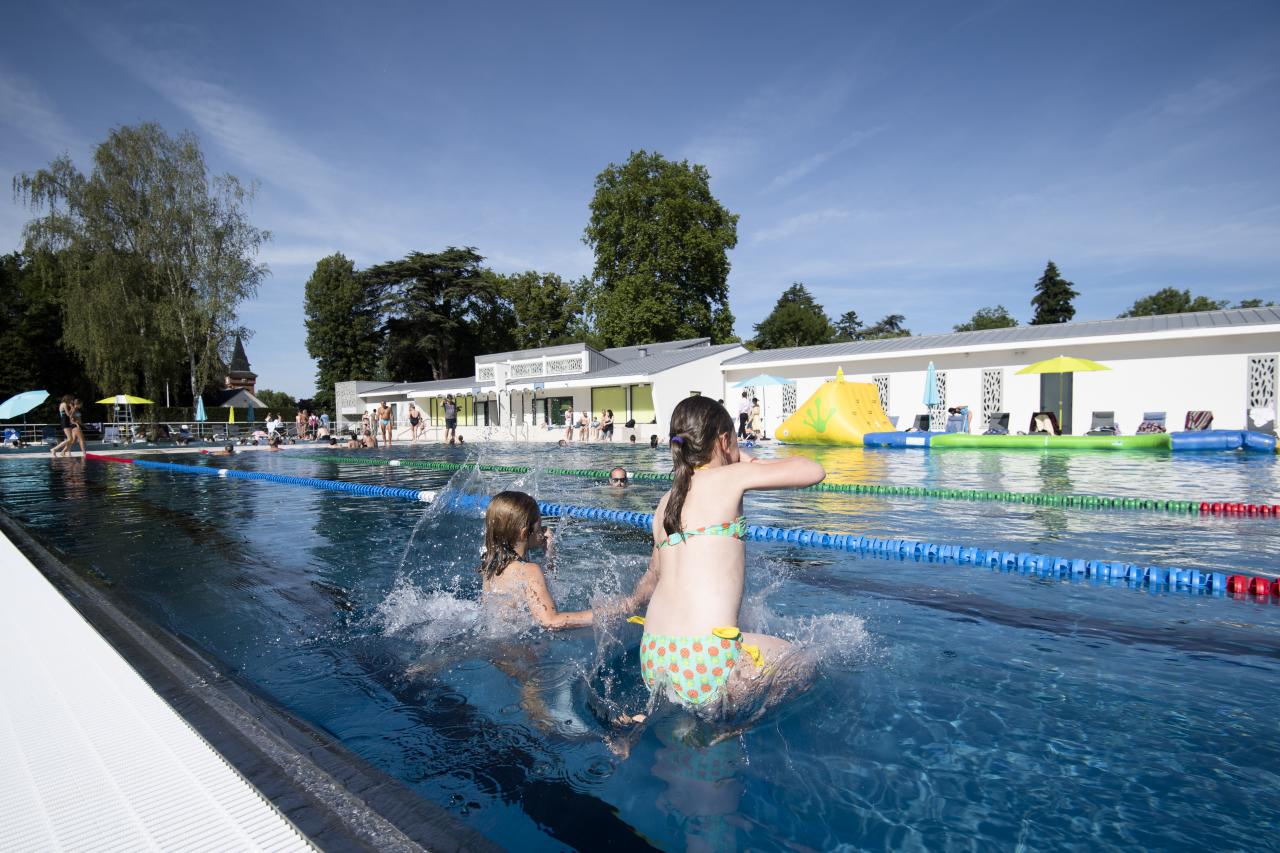 Piscine du Poutyl à Olivet