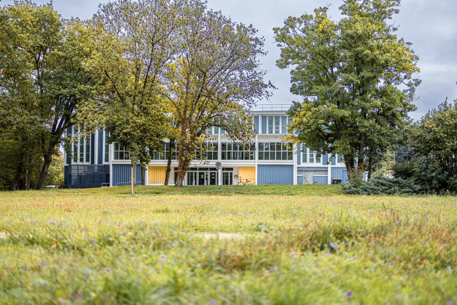 Photo 8 -  voir en plus grand (fenêtre modale)