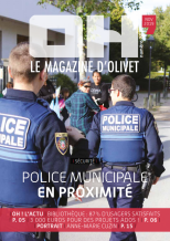 couverture du Oh Olivet avec des policiers de dos